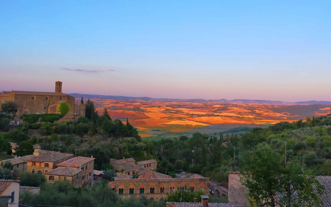 Explore the Tuscan Hills: Enchanting Villages, Wine and Traditions